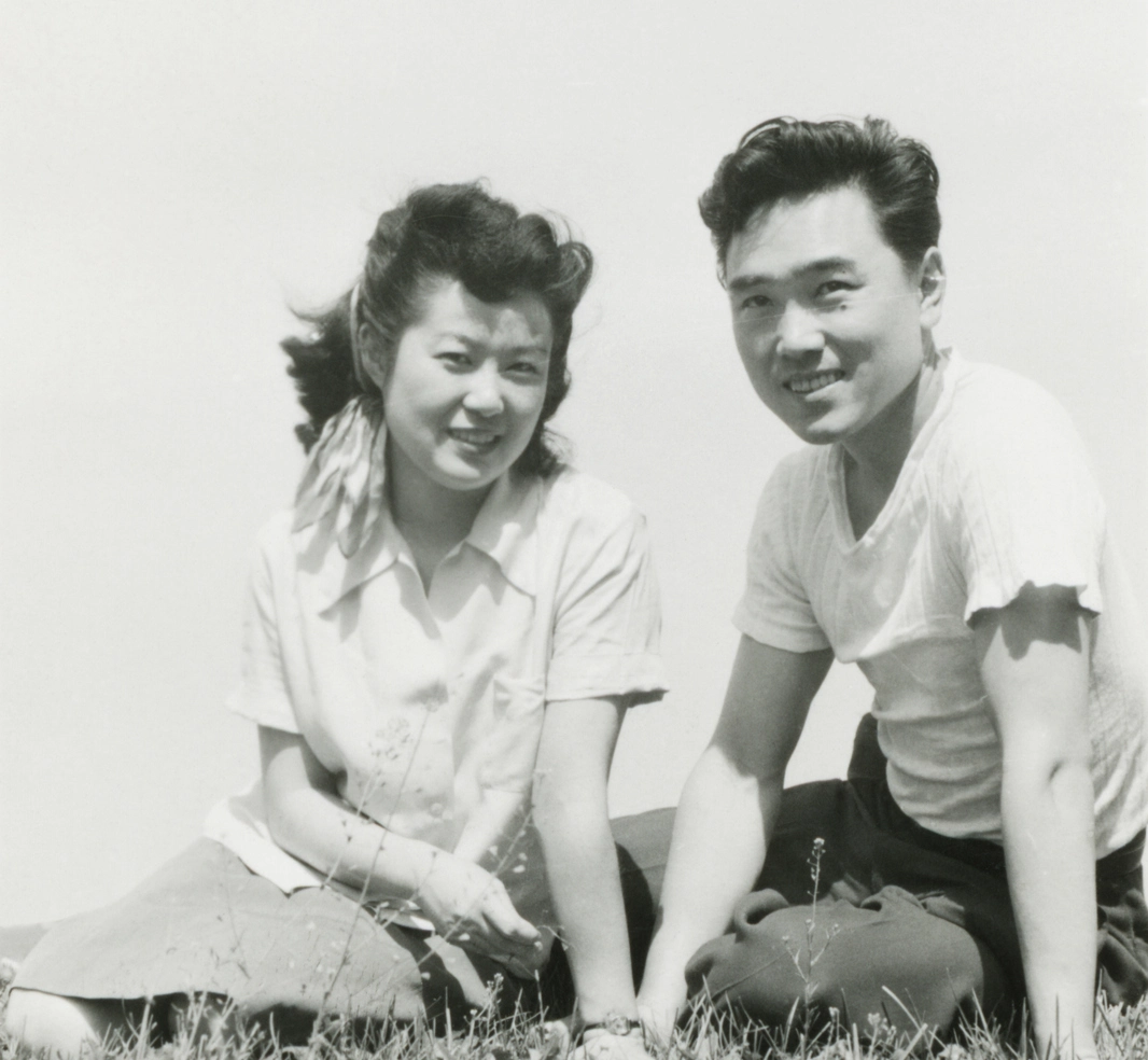 Image of vintage asian couple for Dateable.